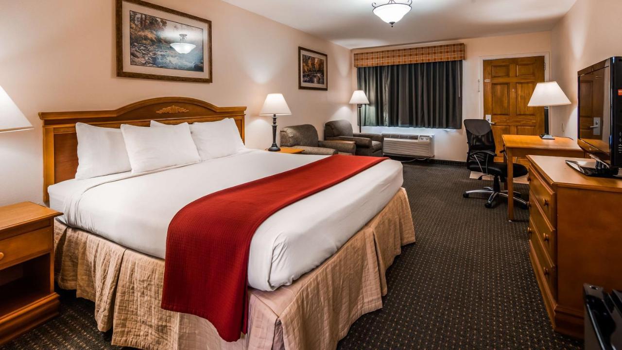 Surestay Hotel By Best Western Leesville Exterior photo