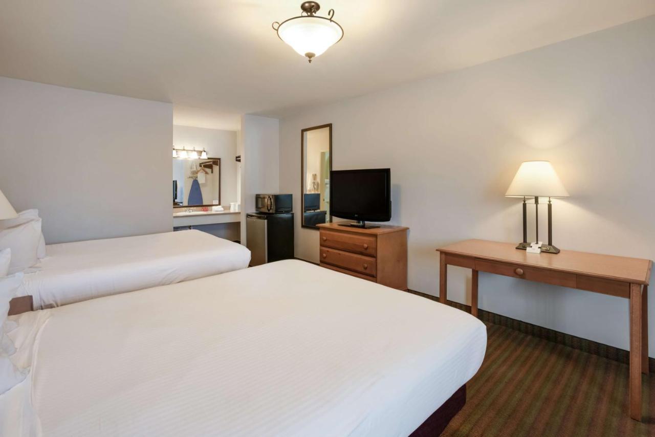 Surestay Hotel By Best Western Leesville Exterior photo